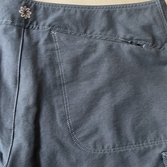 EUC TITLE 9 HIKING SHORTS, size 6 - Picture 4 of 4